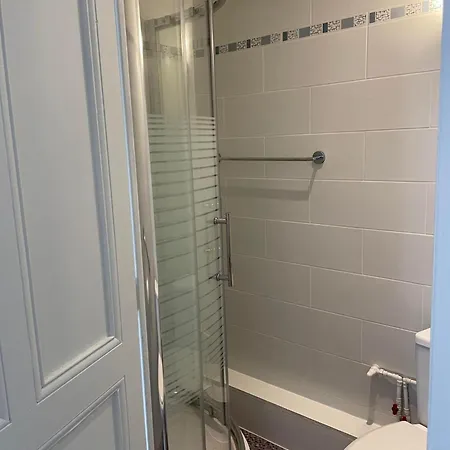 Authentic By Balladins, Le Carre D'aix