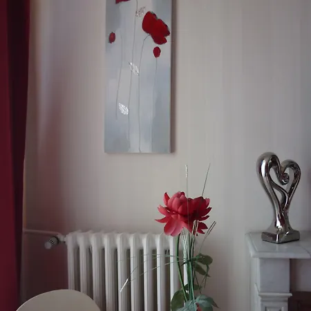 Authentic By Balladins, Le Carre D'aix מלון אקס-לה-באינס