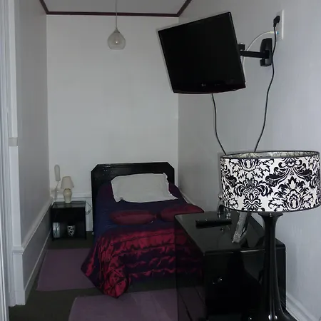 Authentic By Balladins, Le Carre D'aix אקס-לה-באינס