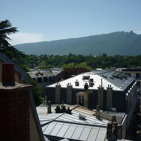 Authentic By Balladins, Le Carre D'aix 2*