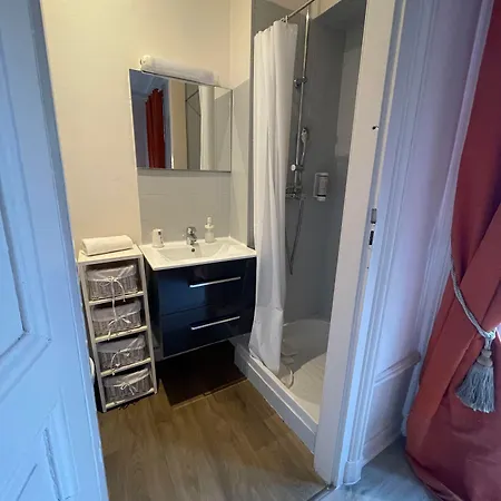 Authentic By Balladins, Le Carre D'aix מלון