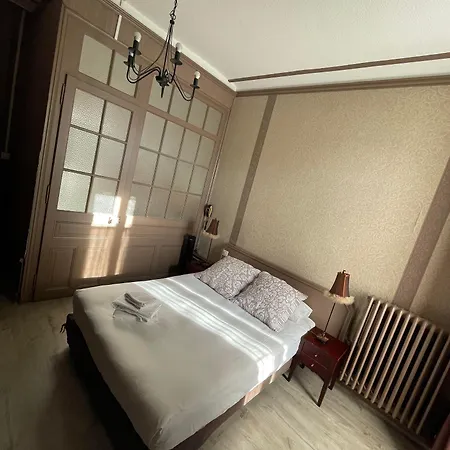 מלון Authentic By Balladins, Le Carre D'aix אקס-לה-באינס