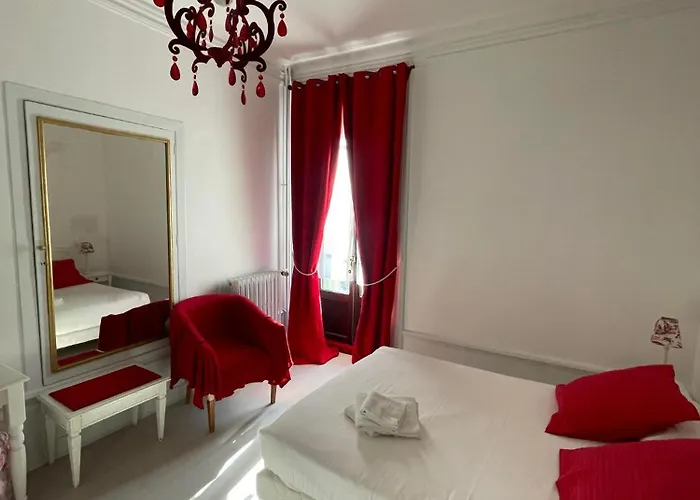 Authentic By Balladins, Le Carré D'aix 2*