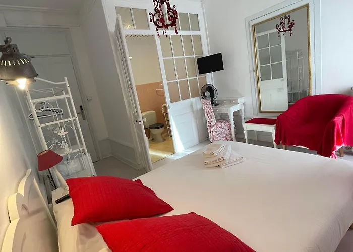 Authentic By Balladins, Le Carré D'aix 2* Aix-les-Bains